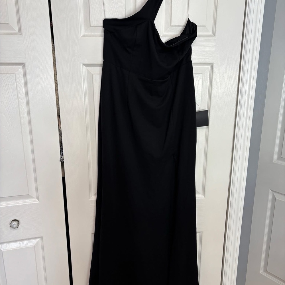 Lulu's Chic Black One-Shoulder Dress